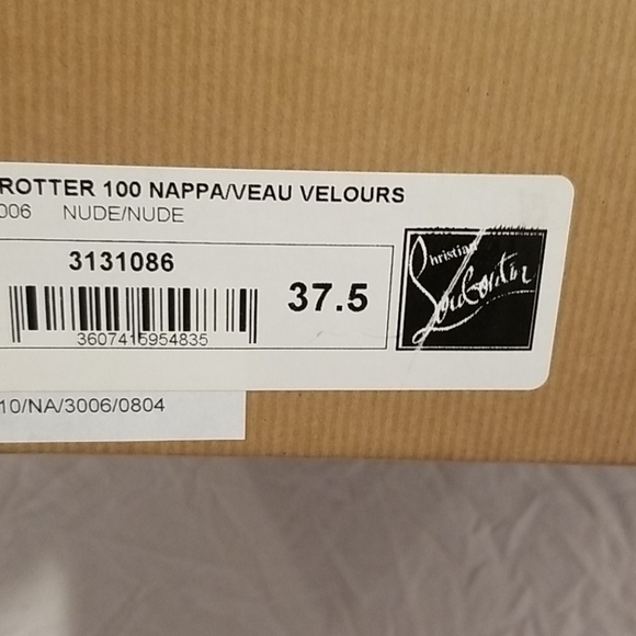 Christian Louboutin - Picture 12 of 12